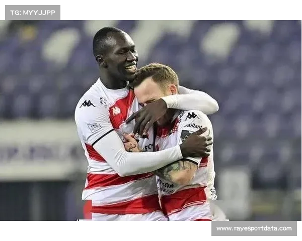 赛前声音:特鲁瓦主帅称球队保级决心不会因连败而动摇 赛前声音:特鲁瓦主帅称球队保级决心不会因连败而动摇